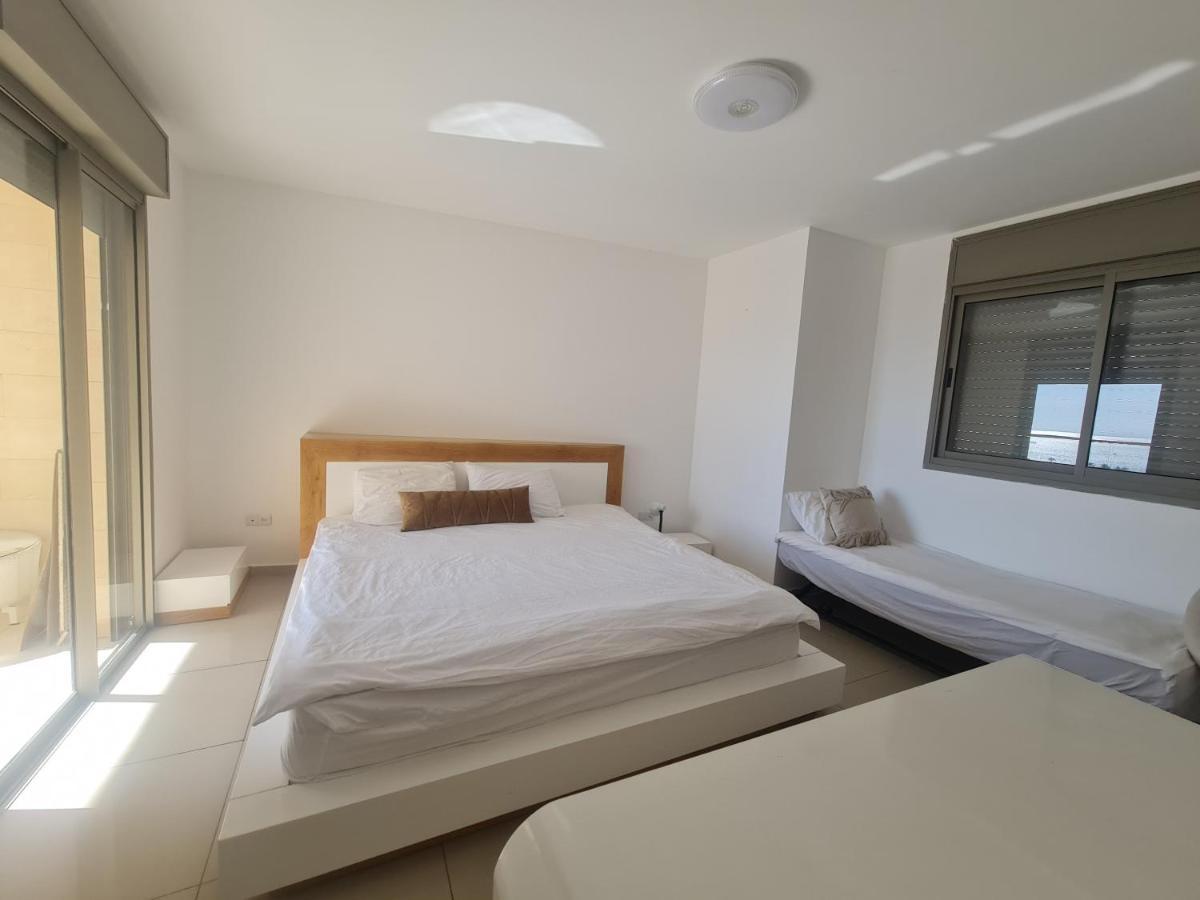 Top-Luxury Exclusive Аpt With Jacuzzi In Front Of The Sea เอลัต ภายนอก รูปภาพ